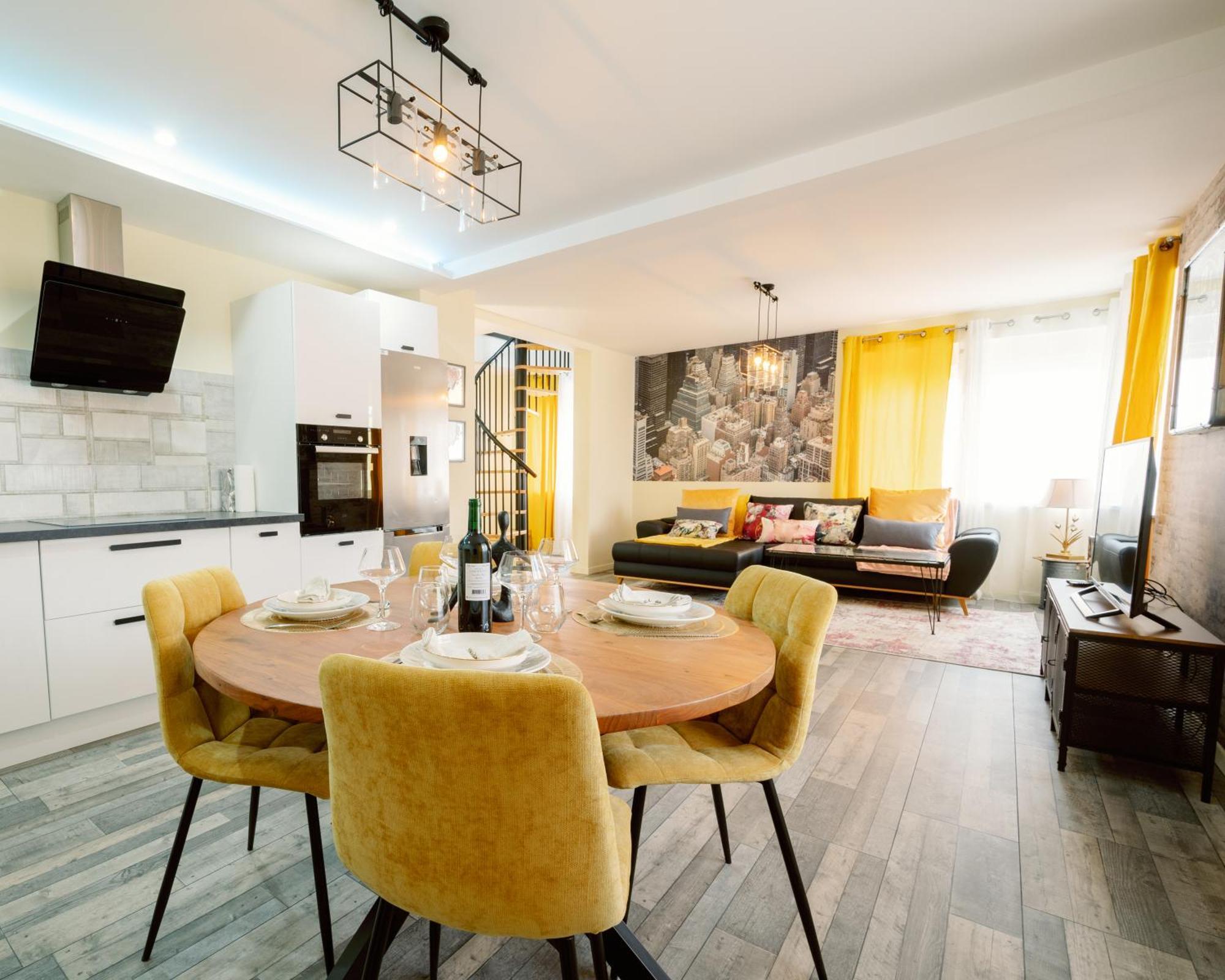 Apartment Le Duplex By Leslodgespa *